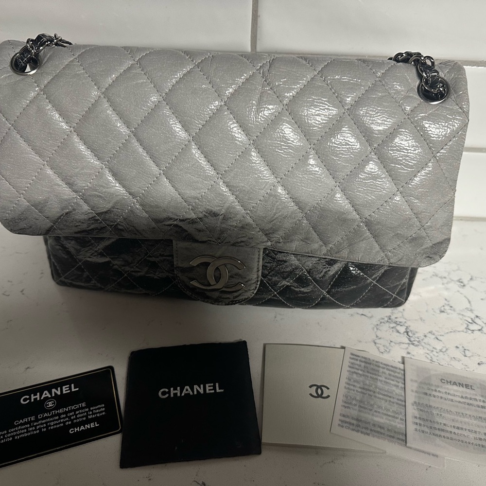 Vintage Chanel Gray and Black Ombré Quilted Women's Bag - Picture 5 of 16